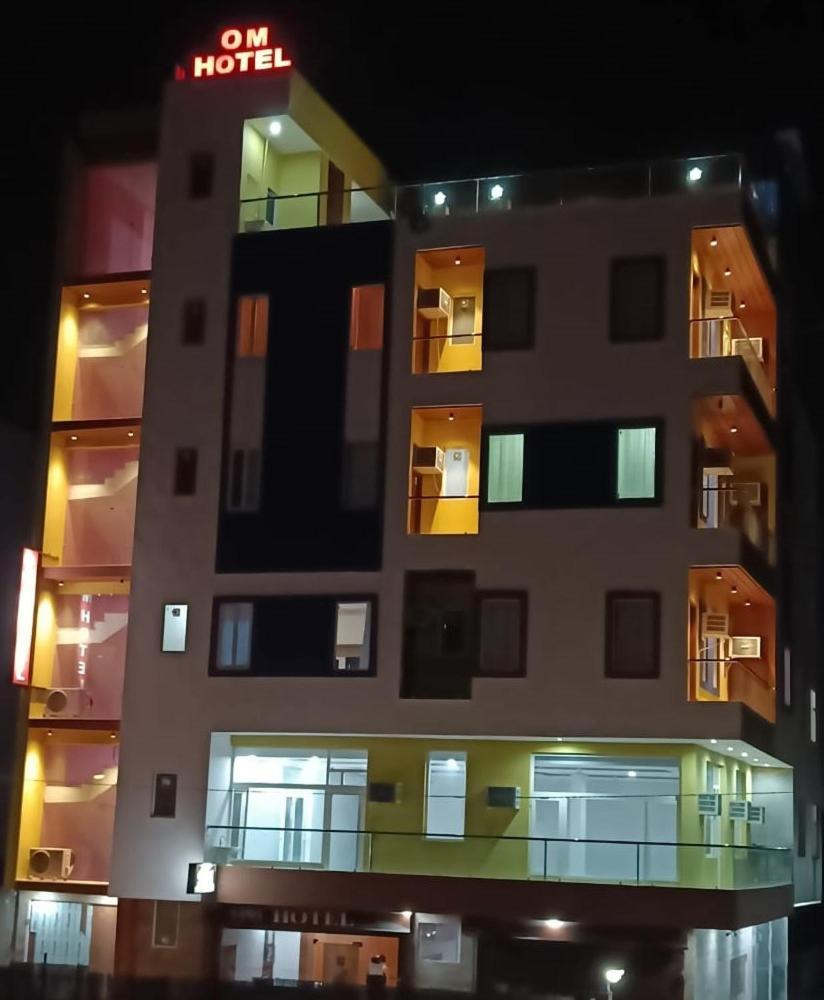 Om Hotel Rohtak Exterior photo